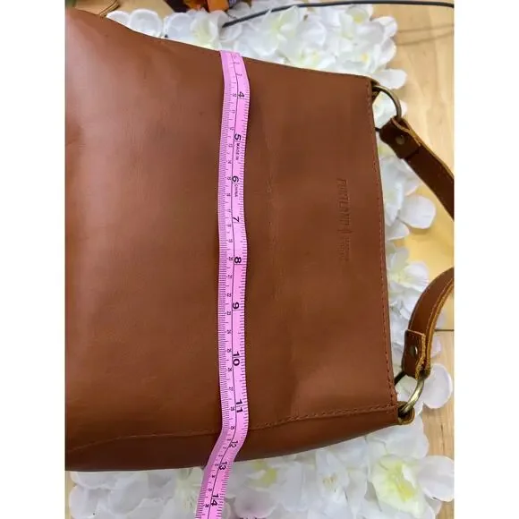 Portland Leather shoulder bag - Picture 9 of 13